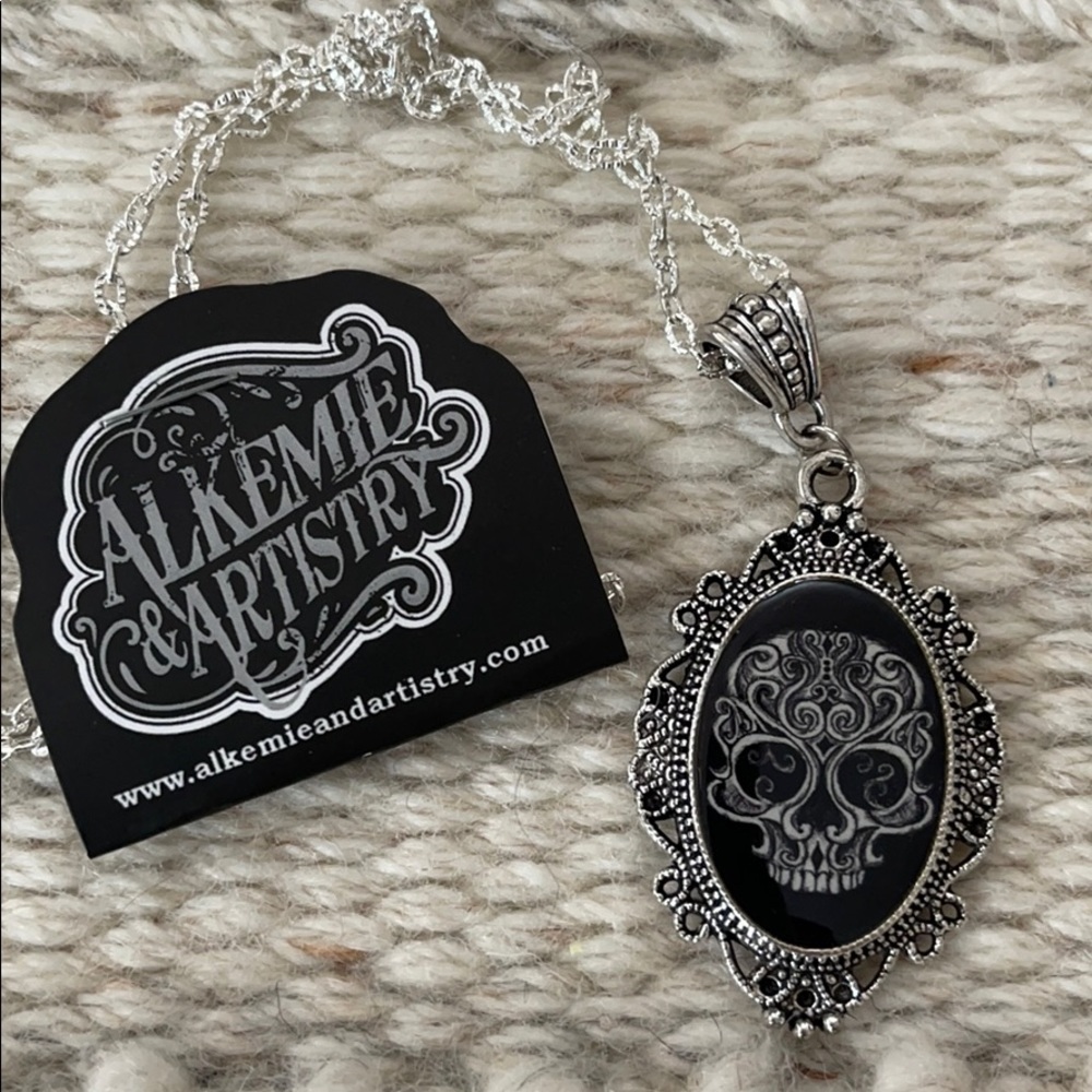 Skull  Necklace.